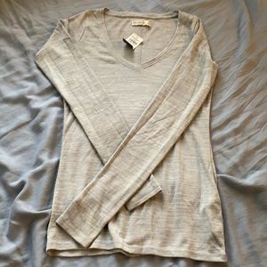 Abercrombie long sleeve grey shirt